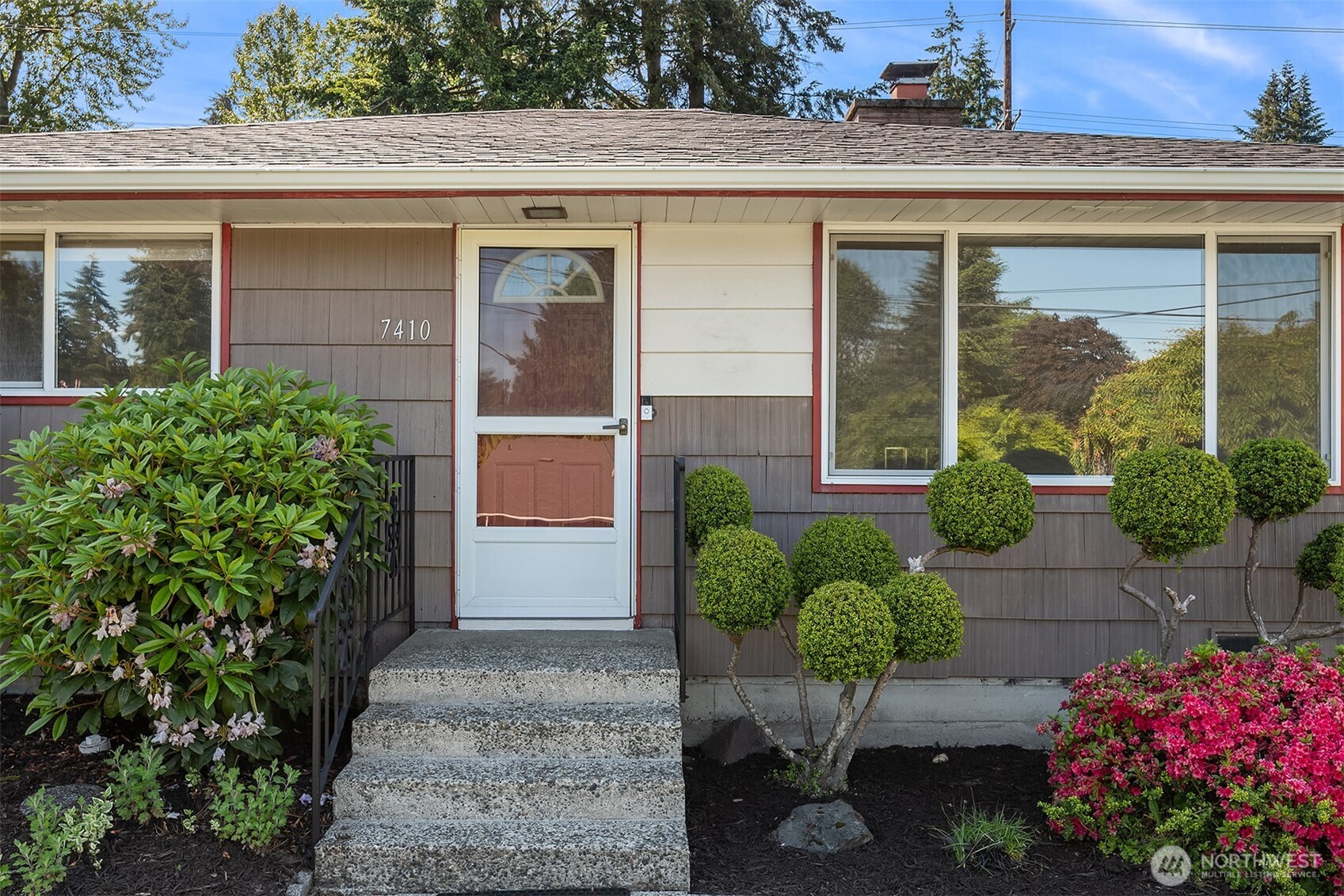 7410 17th Avenue SE