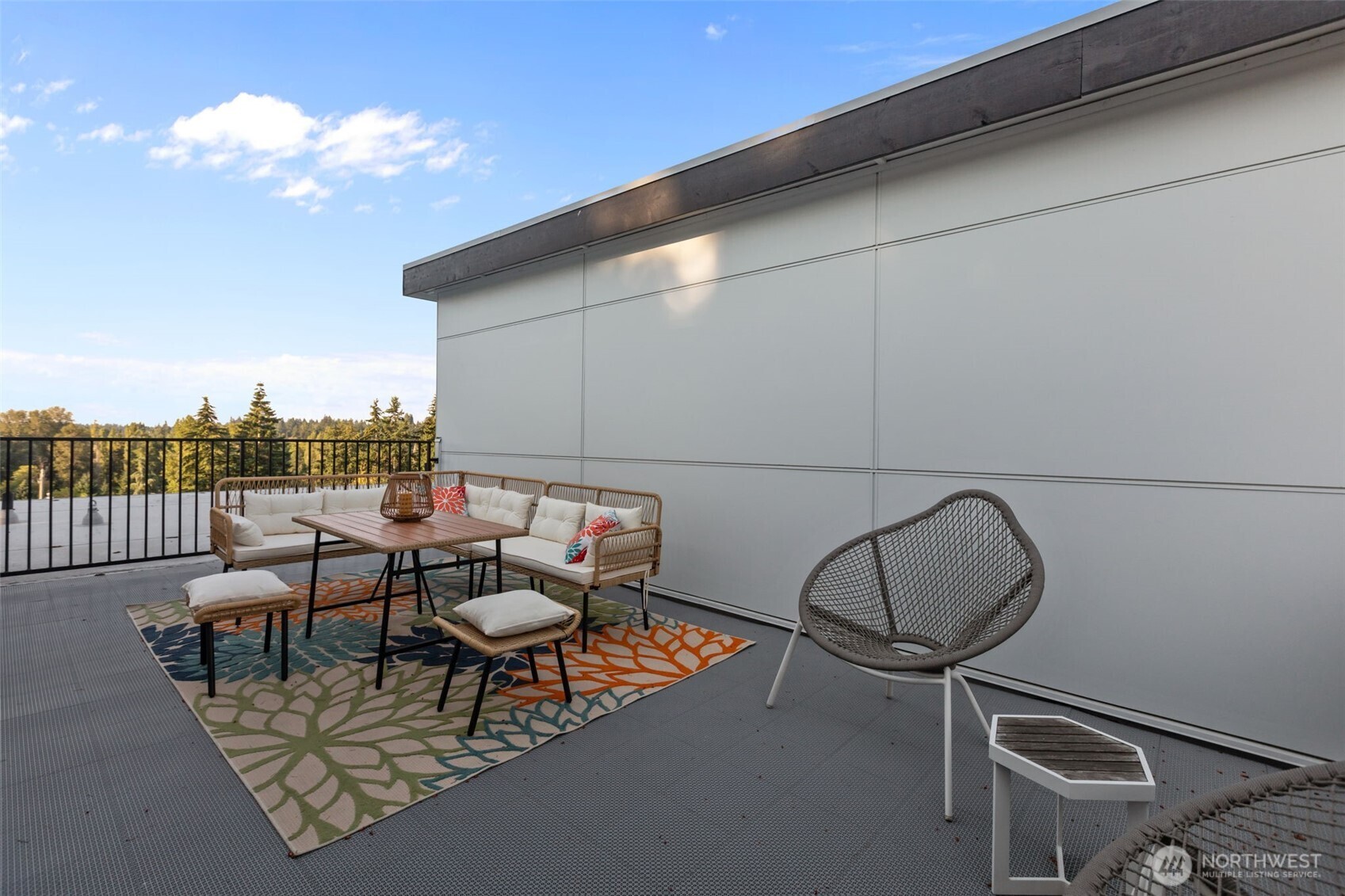2150 N 147th Street Unit: E