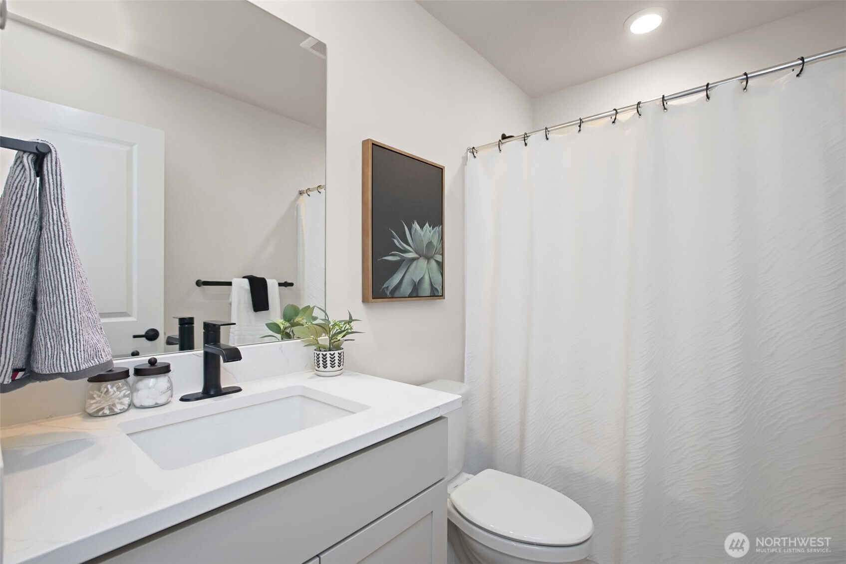 2150 N 147th Street Unit: E