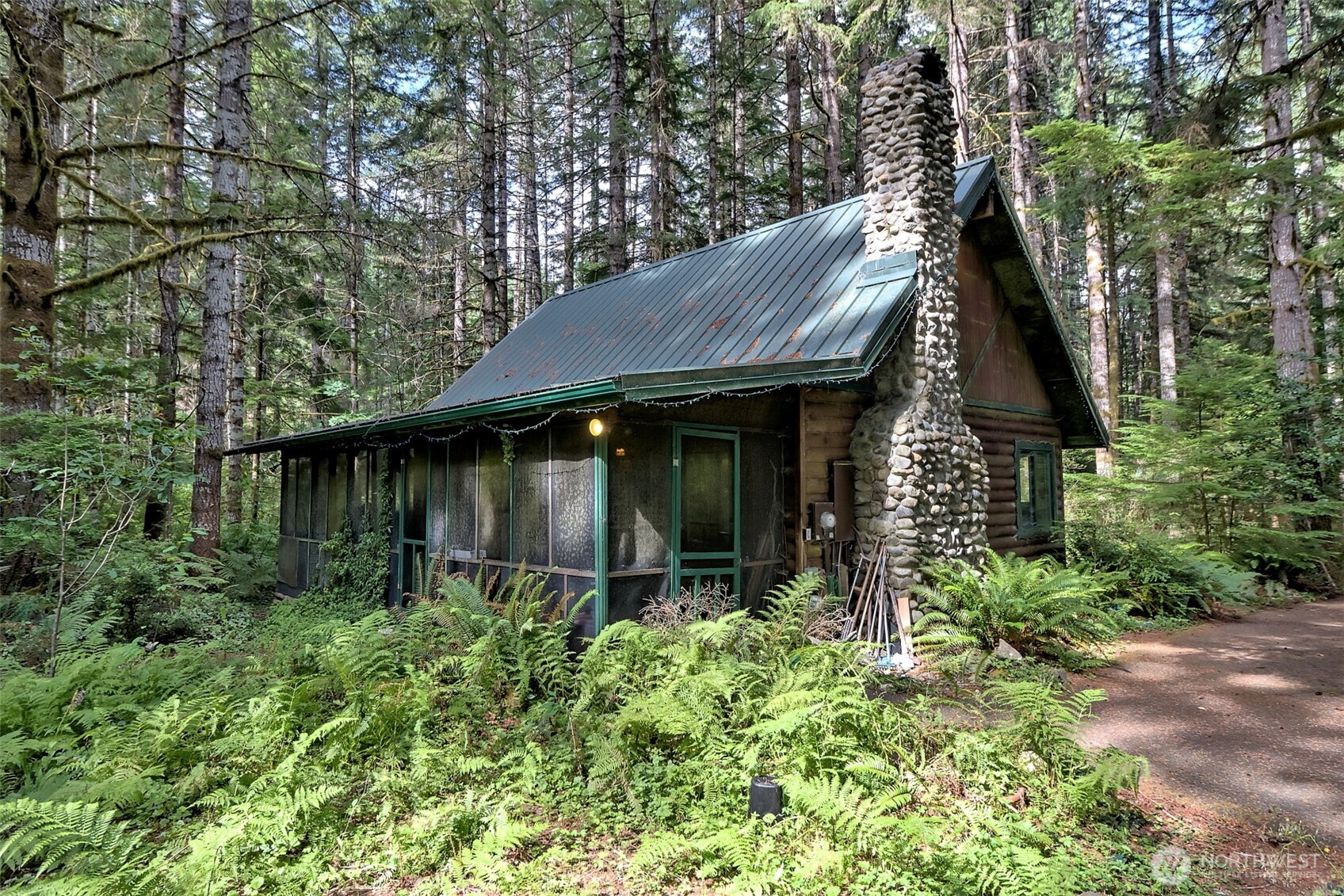 832 N Lake Cushman Road