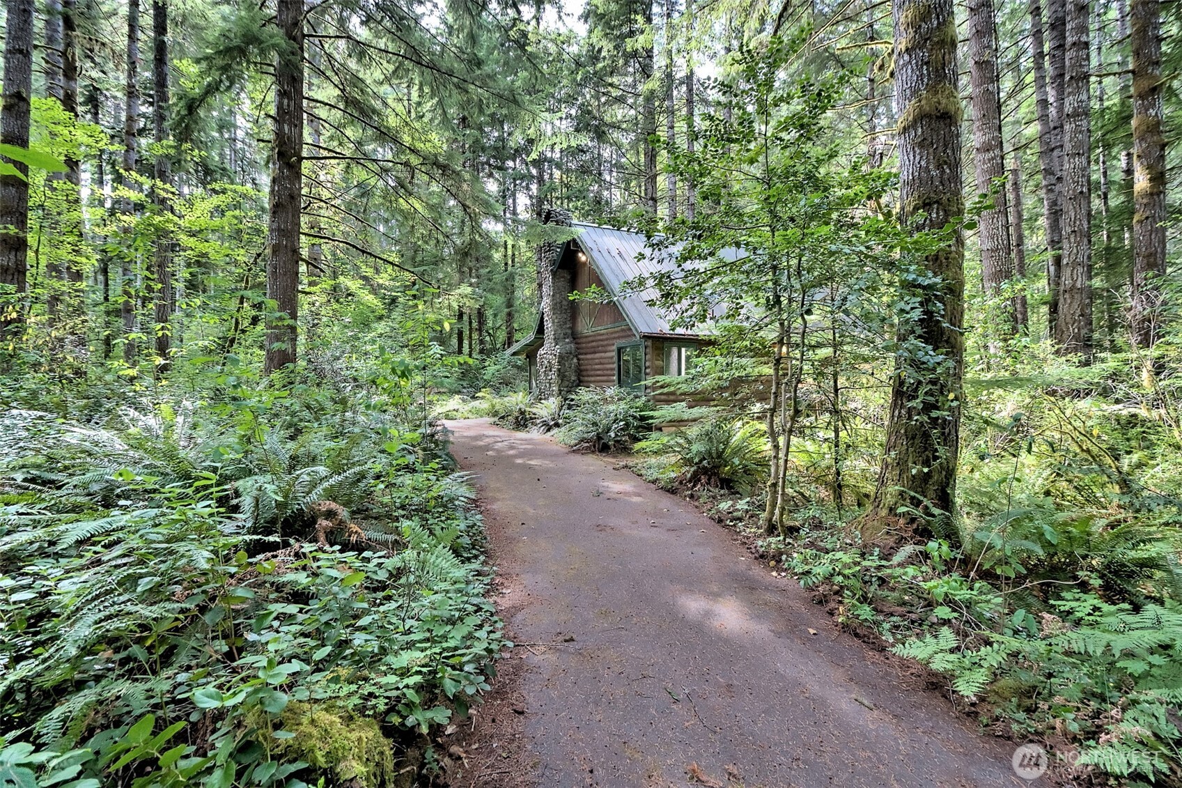 832 N Lake Cushman Road
