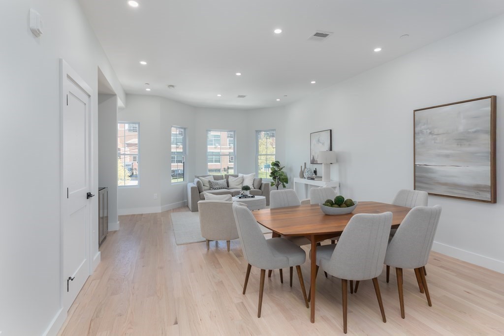 218 Brooks # 2
