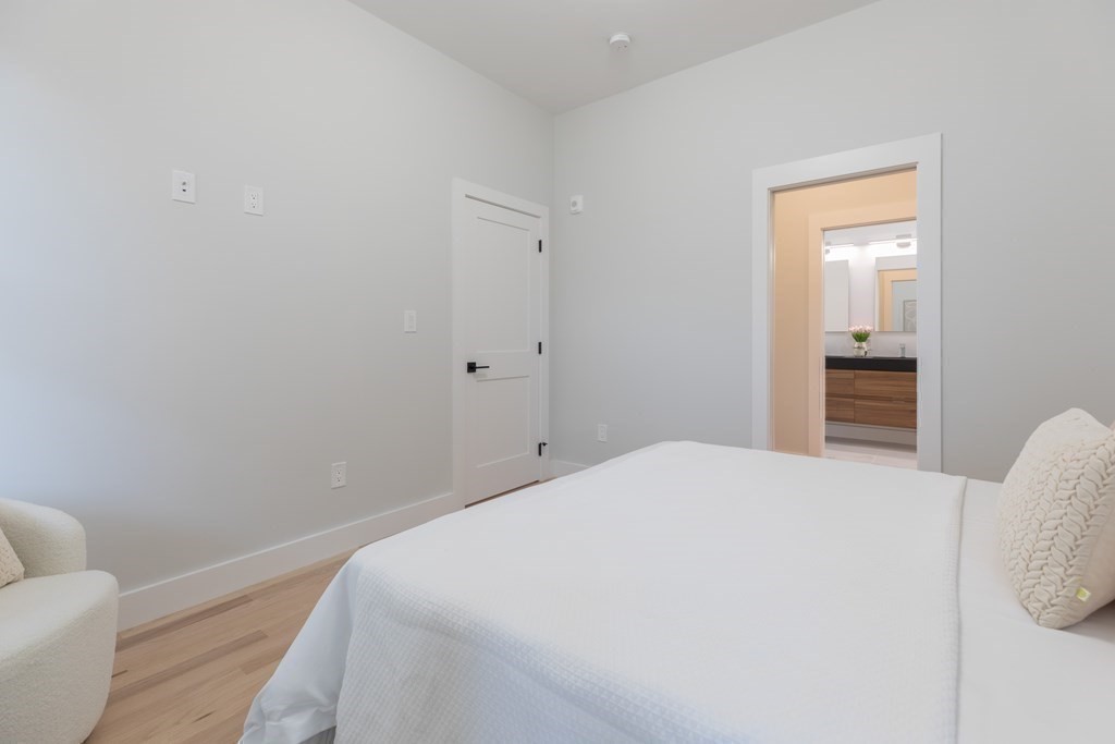 218 Brooks # 2