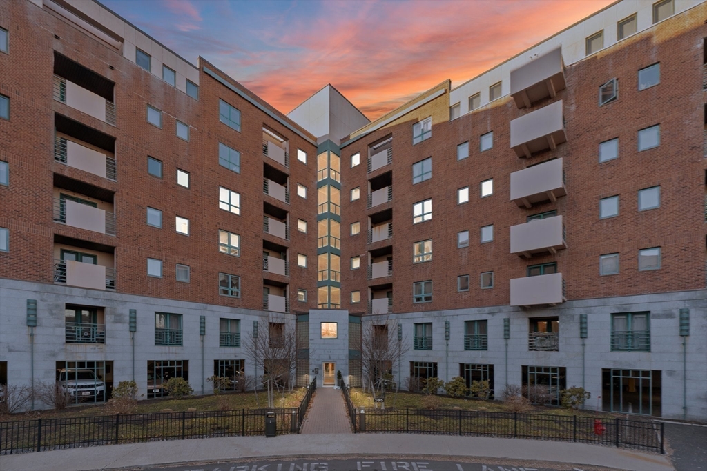165 Cottage St # 708