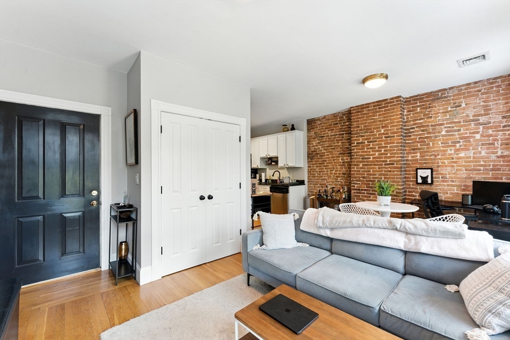19 Medford St # U2