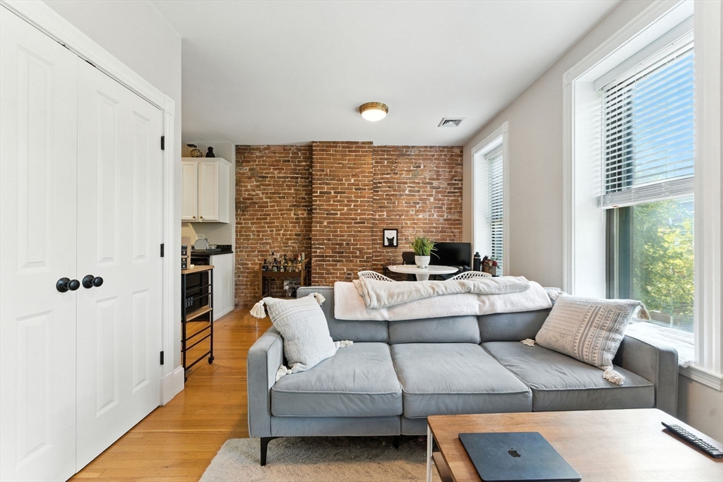 19 Medford St # U2