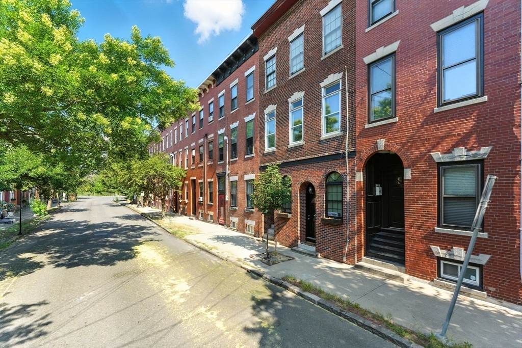 19 Medford St # U2