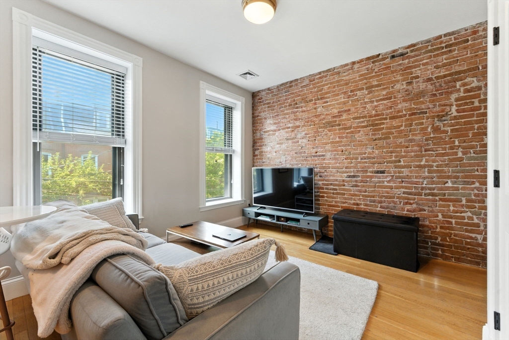 19 Medford St # U2