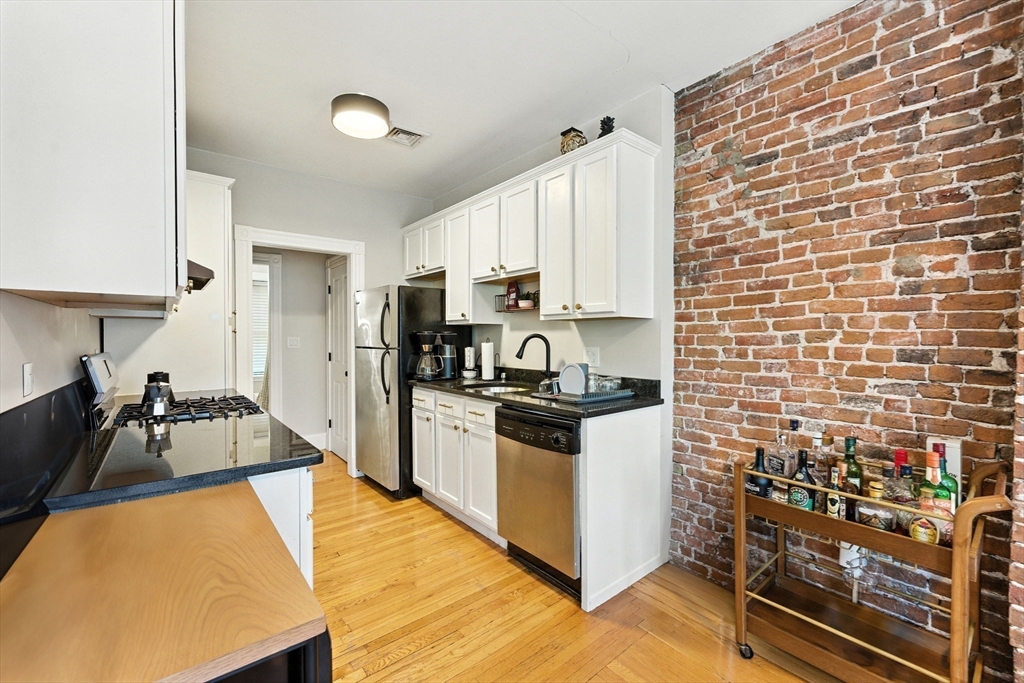 19 Medford St # U2