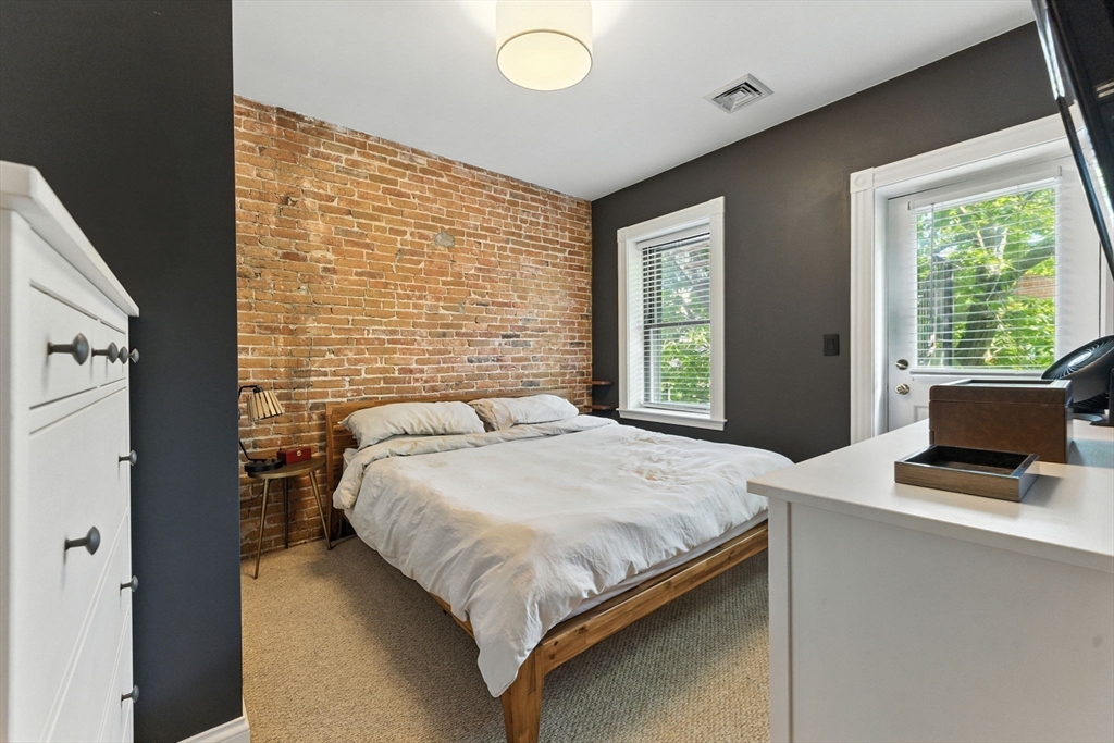 19 Medford St # U2