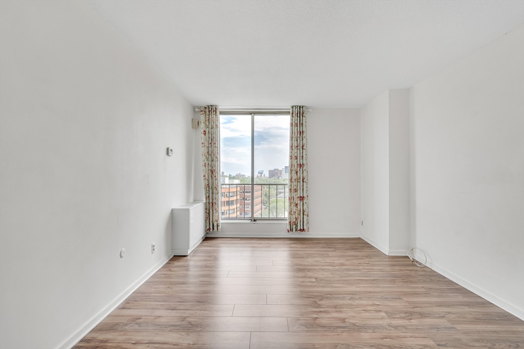 44 Washington St # 1103