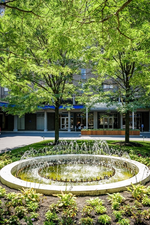 44 Washington St # 1103