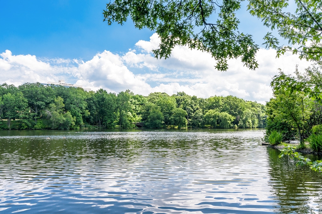 44 Washington St # 1103