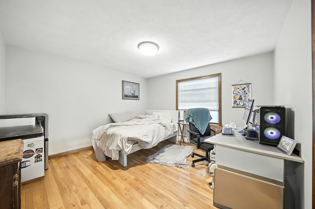 57 Newbury St # 1