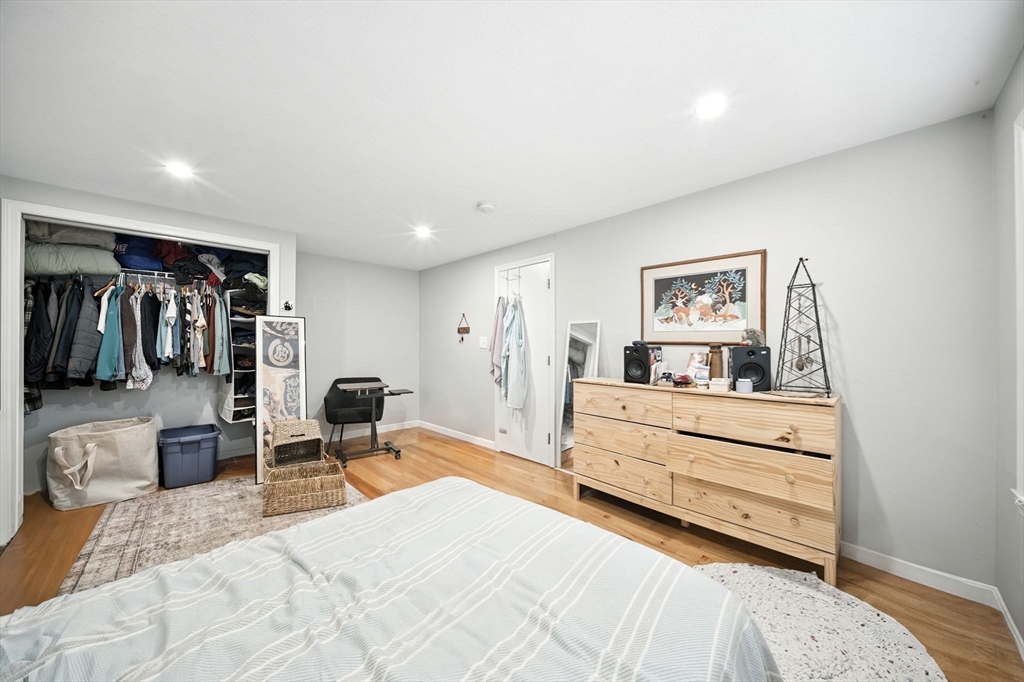 57 Newbury St # 1