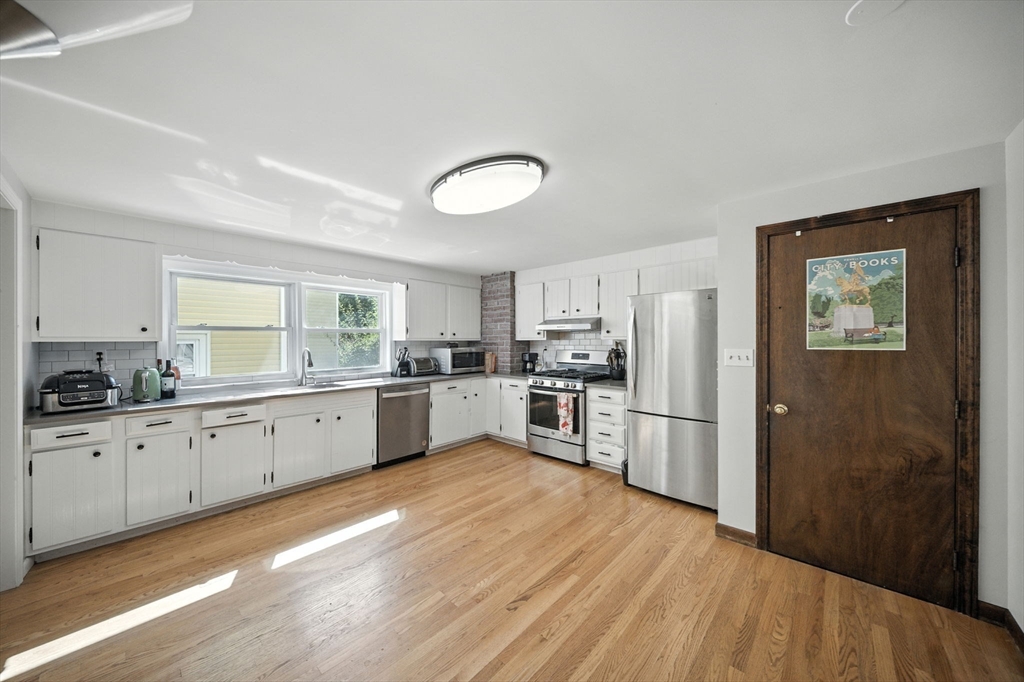 57 Newbury St # 1