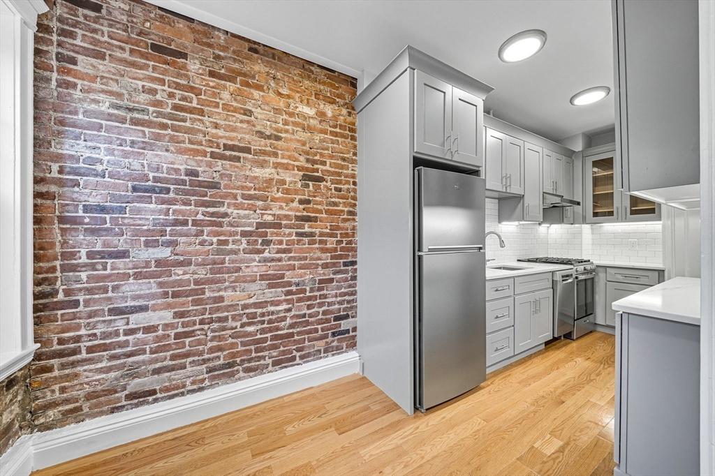 4 Crawford St # U4