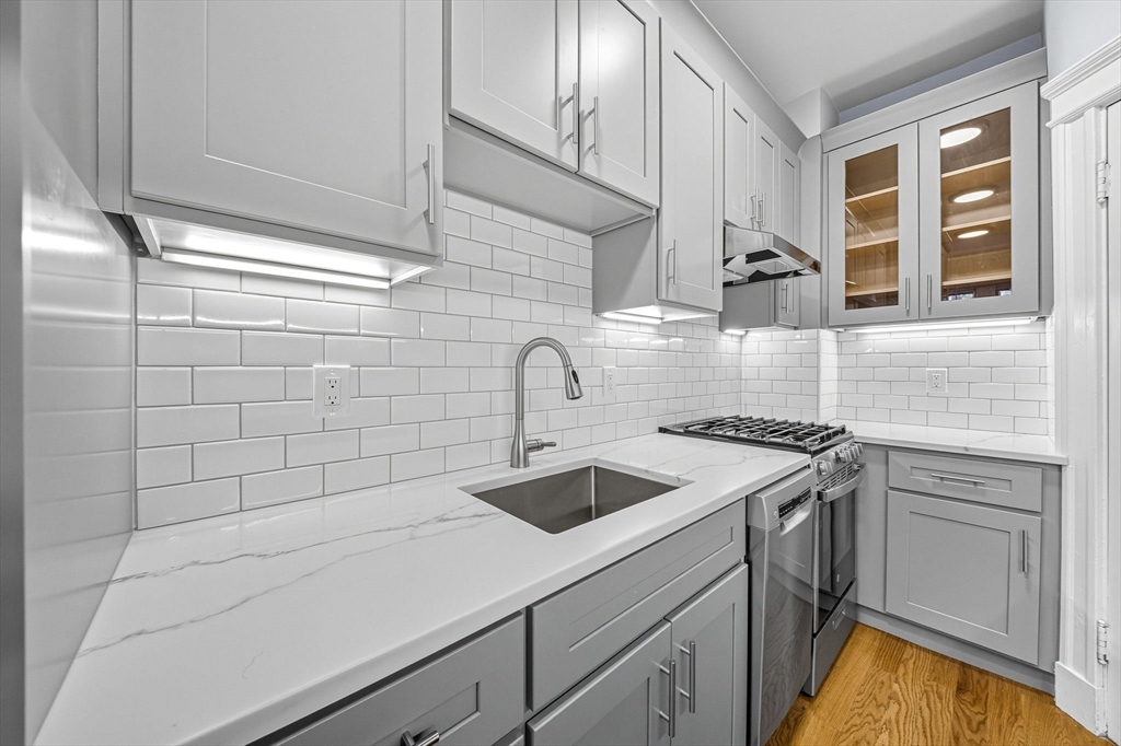 4 Crawford St # U4