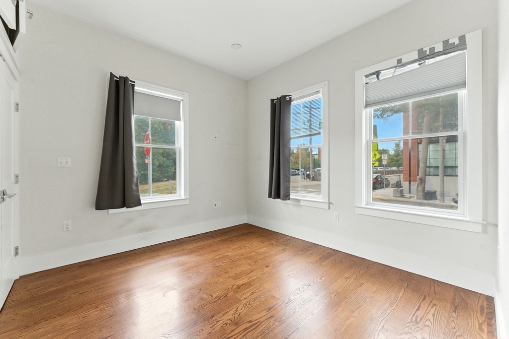 64 Gove St # 1 Unit: #1