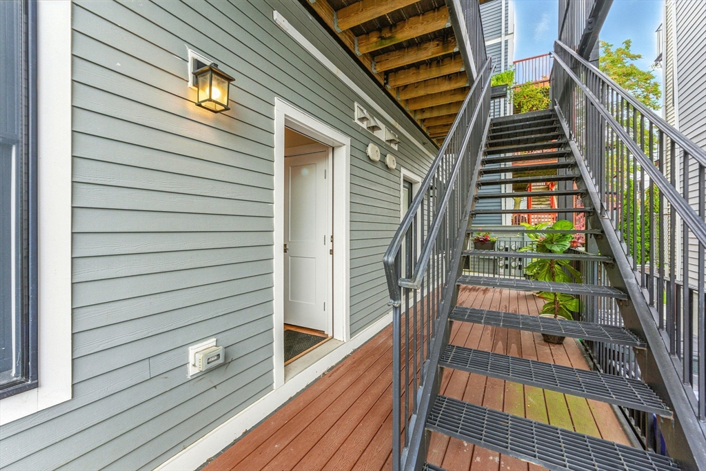 64 Gove St # 1 Unit: #1
