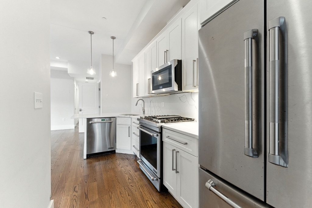 64 Gove St # 1 Unit: #1