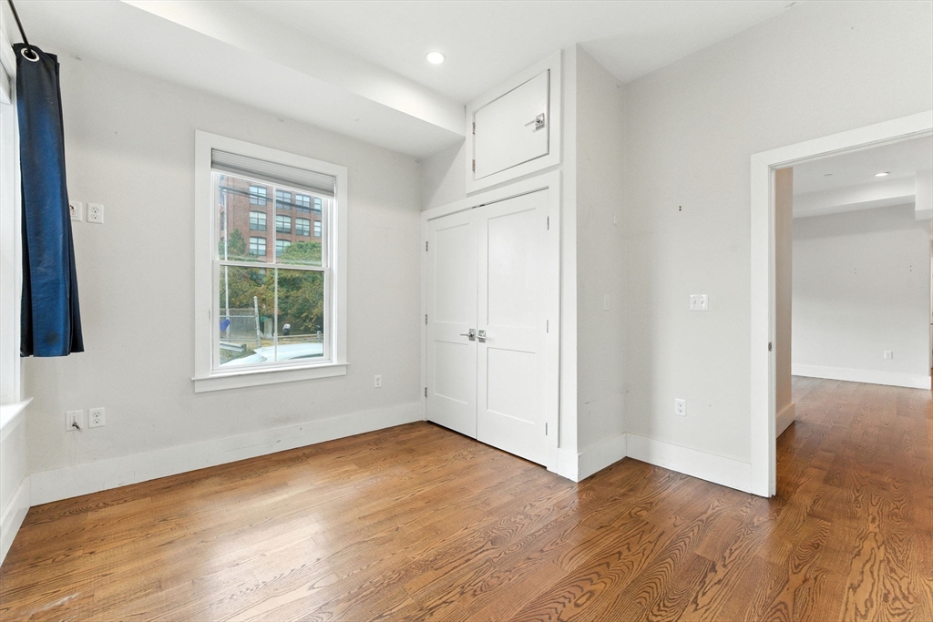 64 Gove St # 1 Unit: #1
