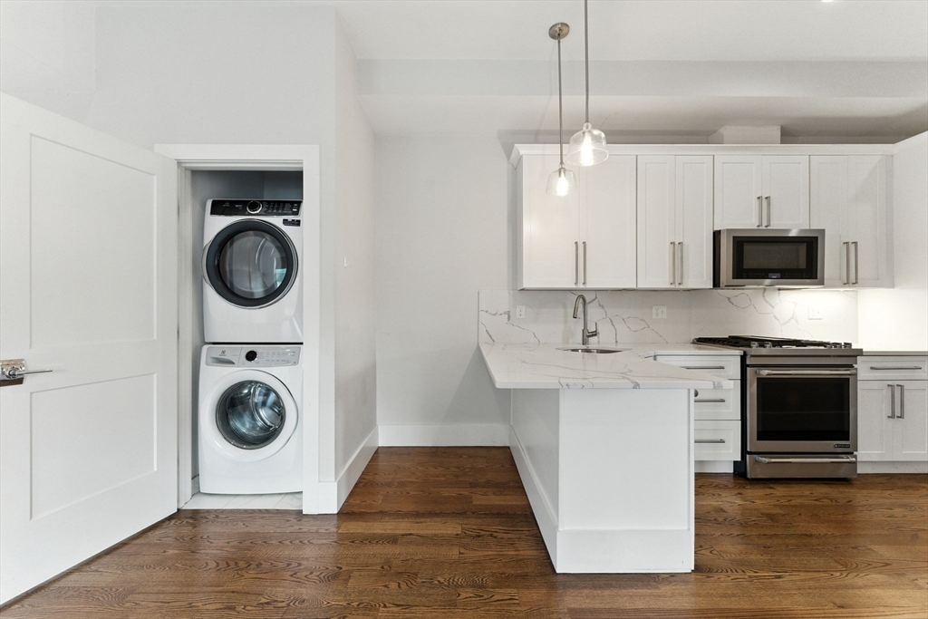 64 Gove St # 1 Unit: #1