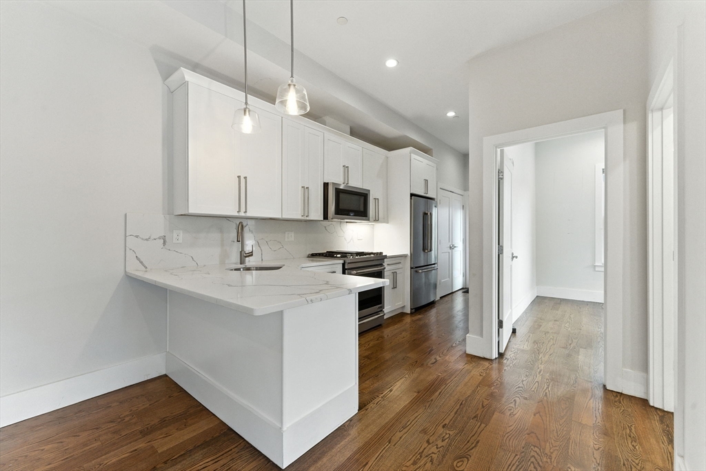 64 Gove St # 1 Unit: #1