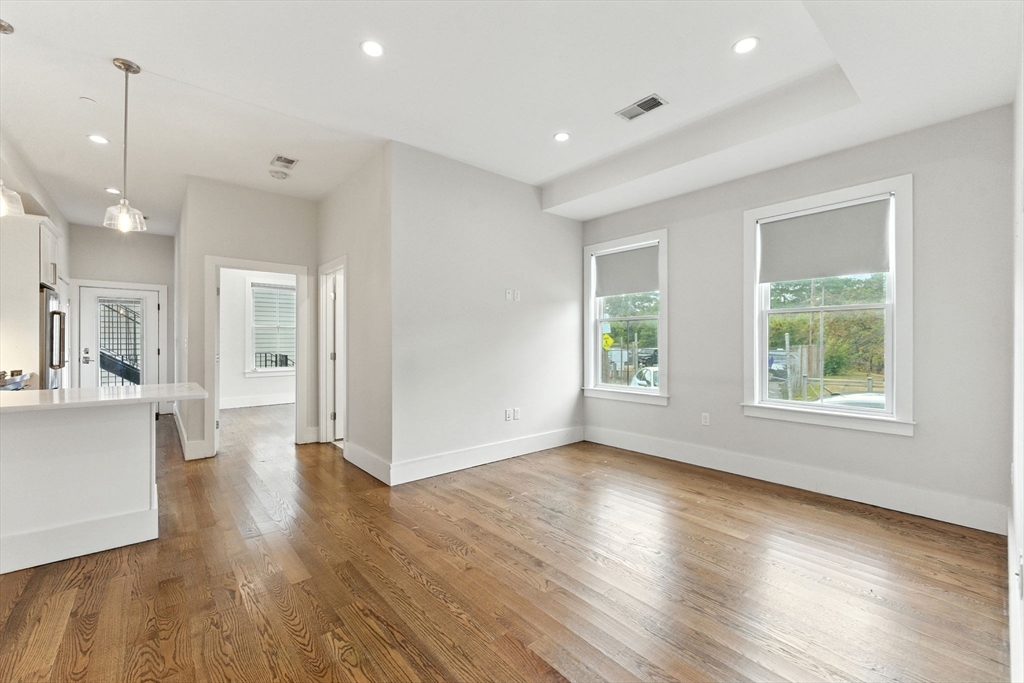 64 Gove St # 1 Unit: #1