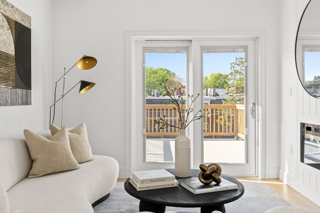 100 Bennington St Unit: PH4A