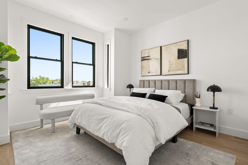 100 Bennington St Unit: PH4A