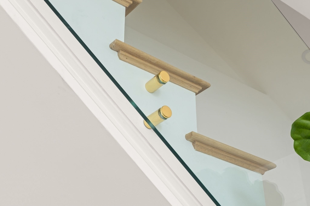 100 Bennington St Unit: PH4A