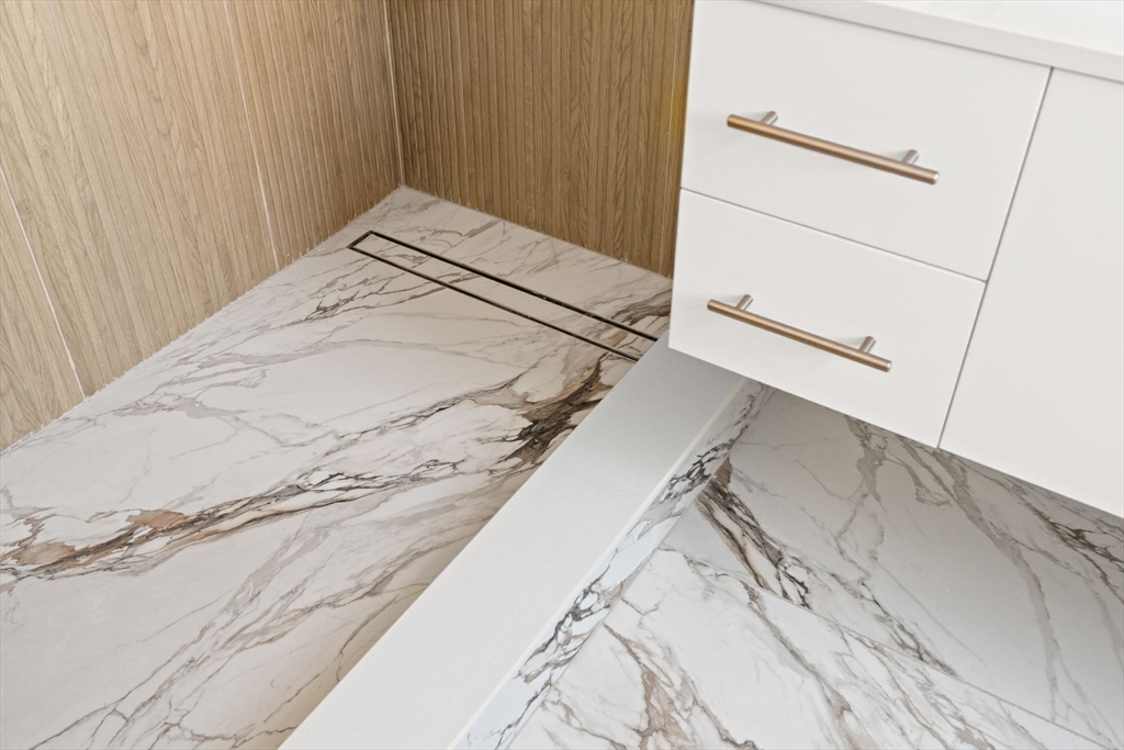 100 Bennington St Unit: PH4A