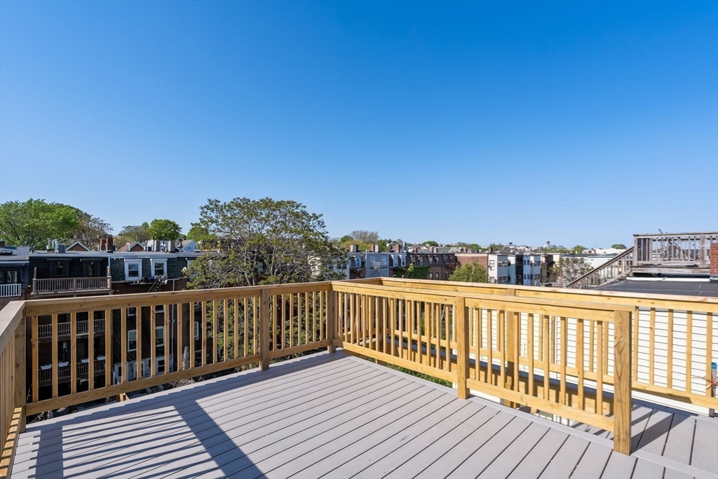 100 Bennington St Unit: PH4A