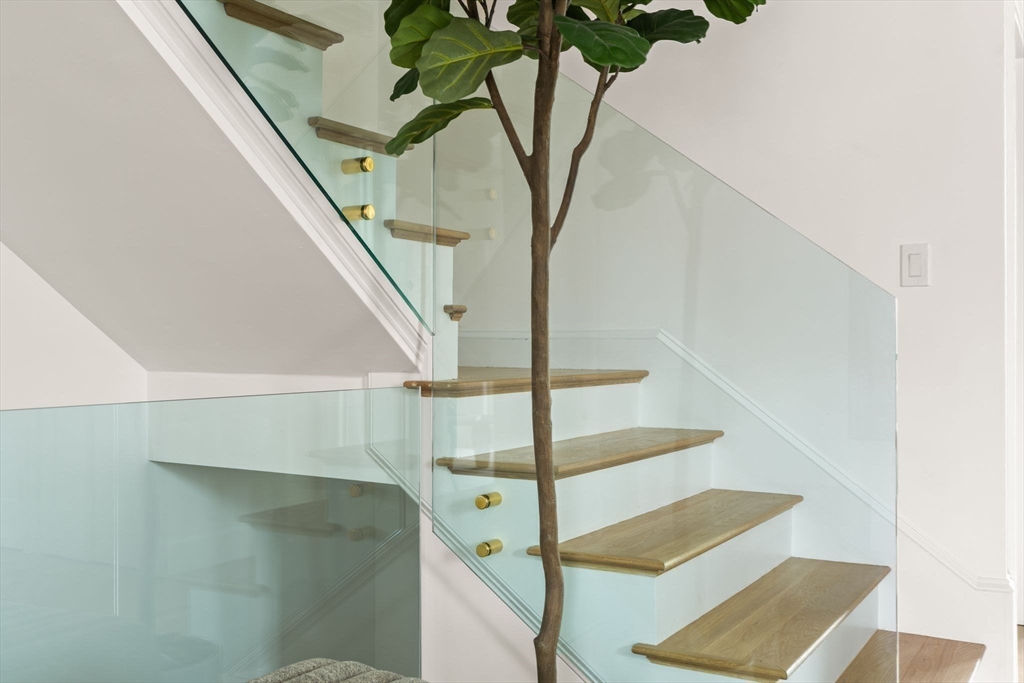 100 Bennington St Unit: PH4A