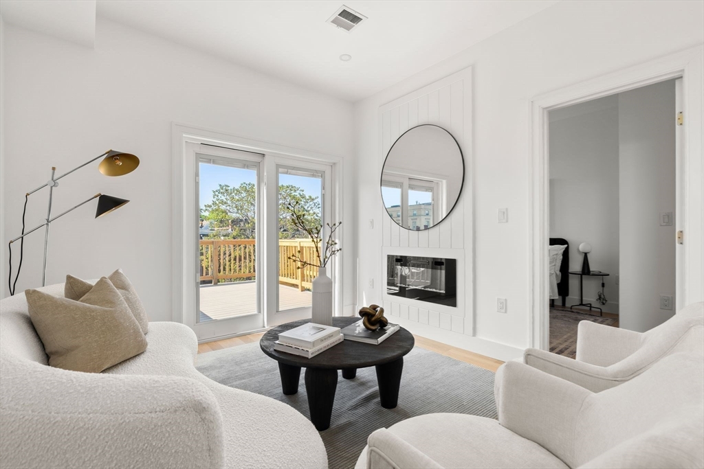 100 Bennington St Unit: PH4A