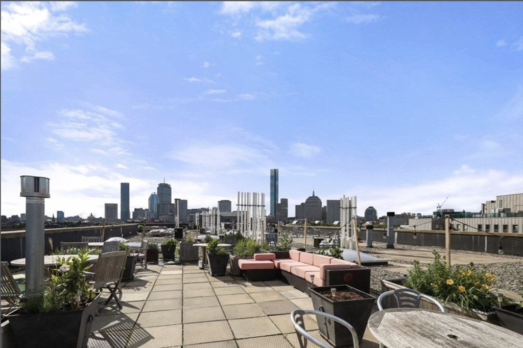 1200 Washington St. # 215