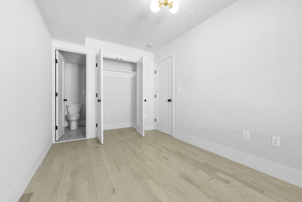183 Maverick St # 3