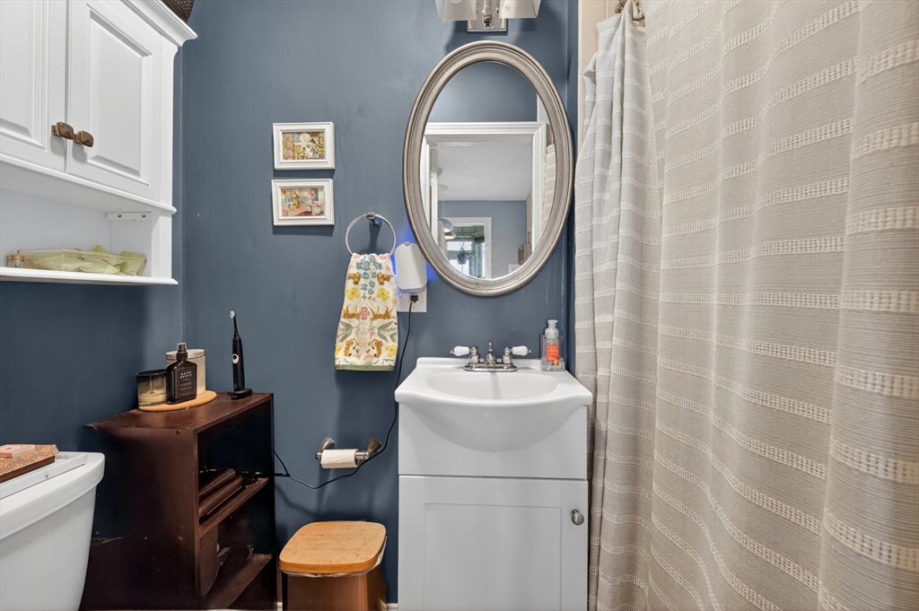 17 Dent St # 1