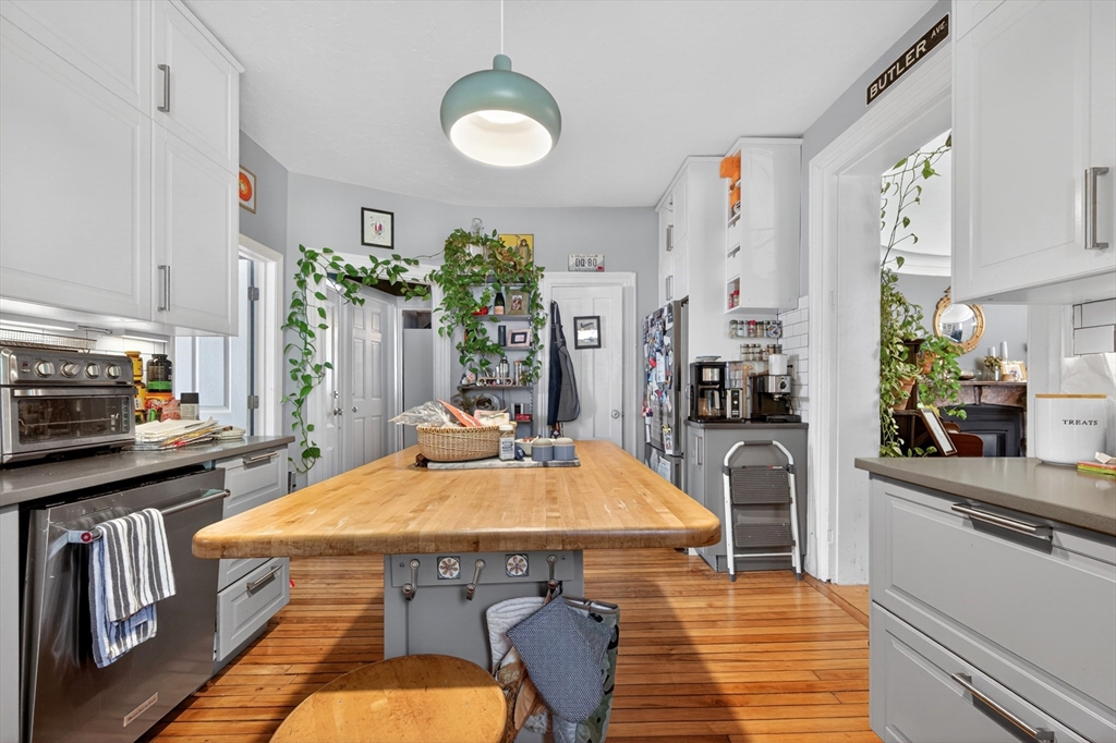 17 Dent St # 1