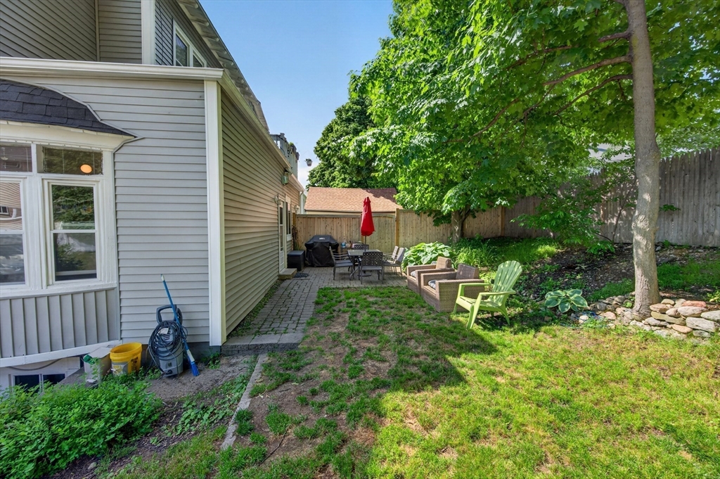 17 Dent St # 1