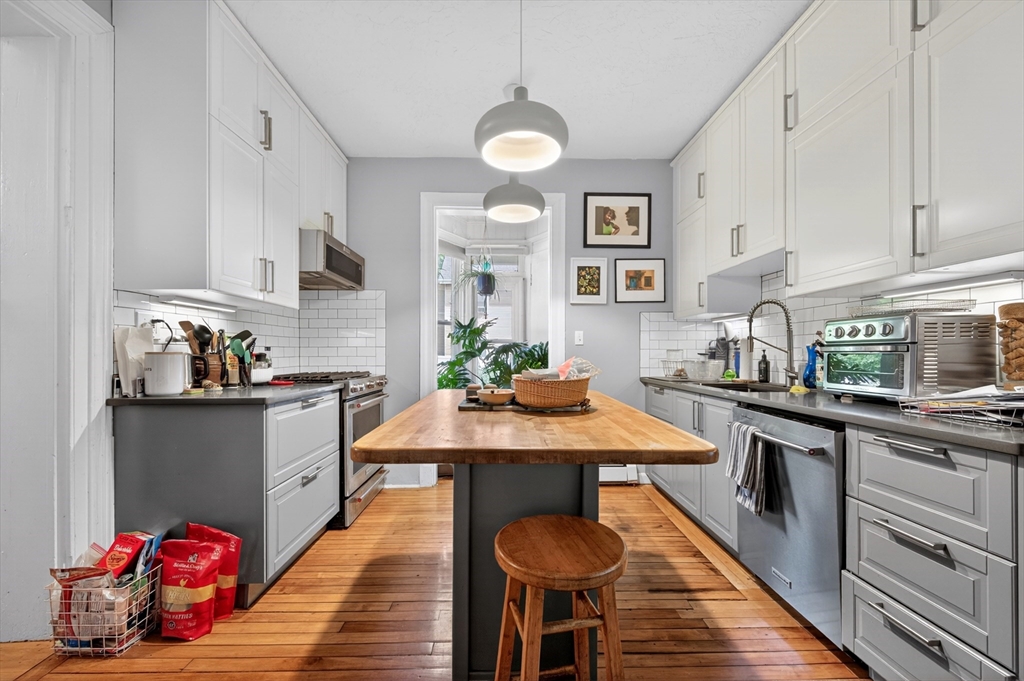17 Dent St # 1