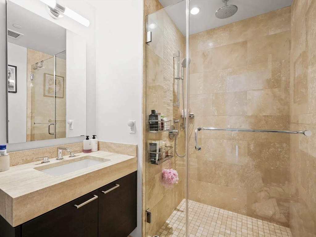 1 Franklin St # 1109
