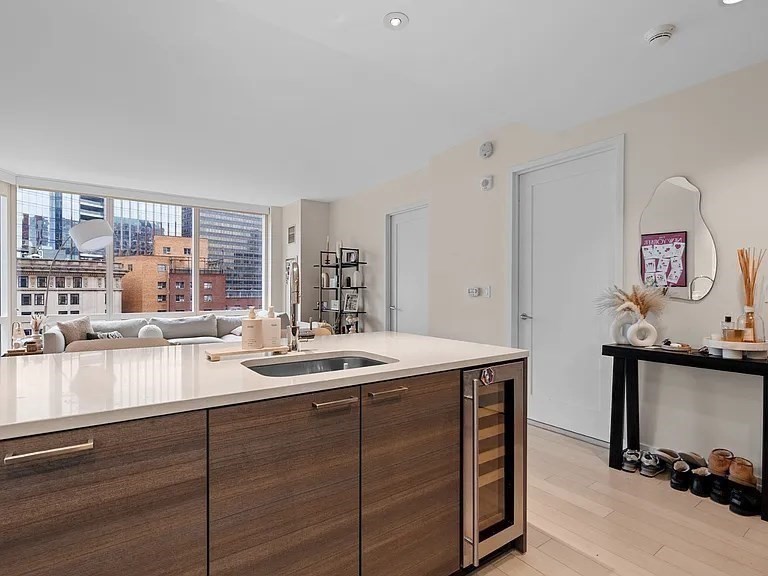1 Franklin St # 1109