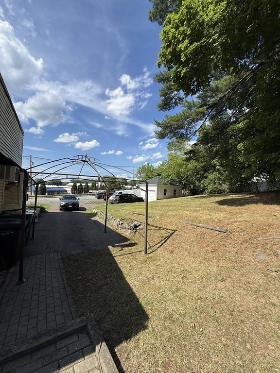 359 Mishawum Rd