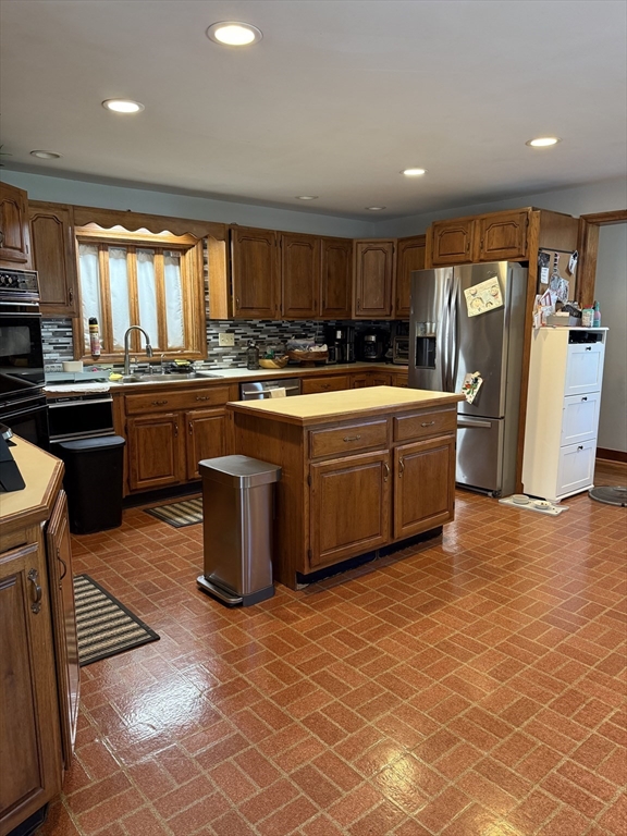 359 Mishawum Rd