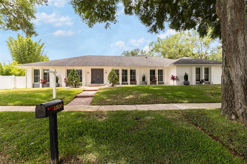 1800 KING ARTHUR CIR