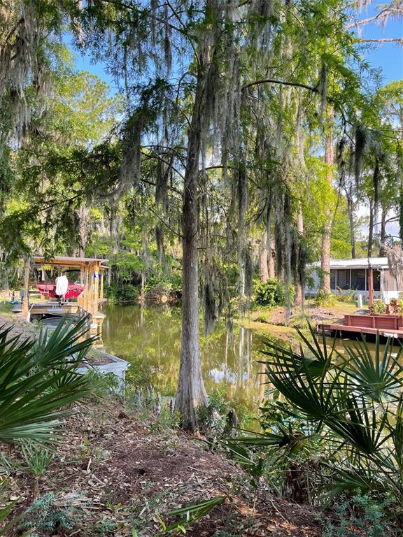 12021 EAGLE POINT CT