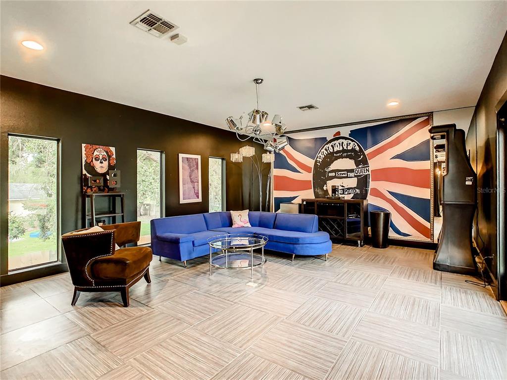 3303 LAKE MARGARET DR