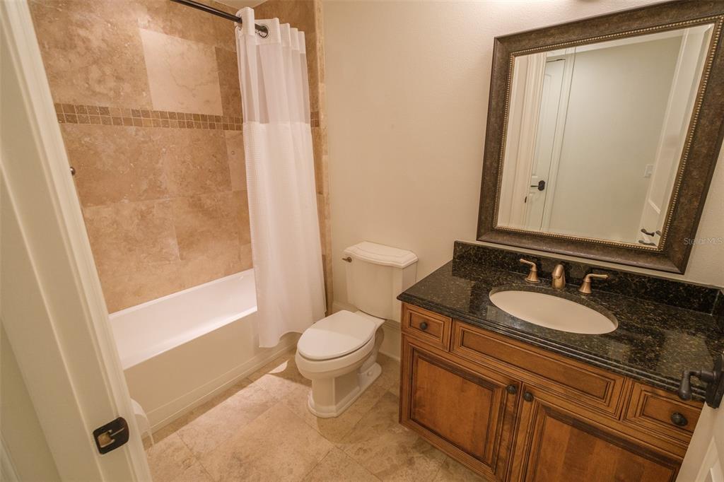 315 E NEW ENGLAND AVE #8